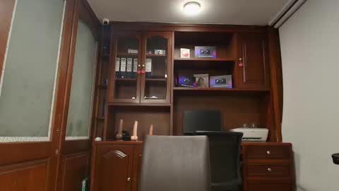 Victoria Henao online show from December 2, 12:23 am