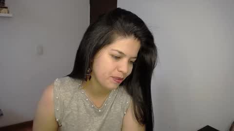 victorialg online show from December 21, 6:01 pm