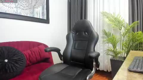 victoriapaker online show from June 25, 11:34 am