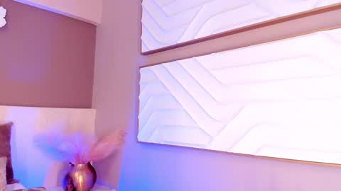 Victoria Shelby  online show from November 11, 12:13 pm