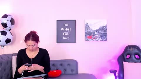 Victoriazans online show from June 26, 12:17 pm