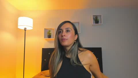 victoriia_rose_ online show from July 2, 3:23 am