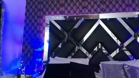 victtoria lee online show from July 18, 9:39 pm