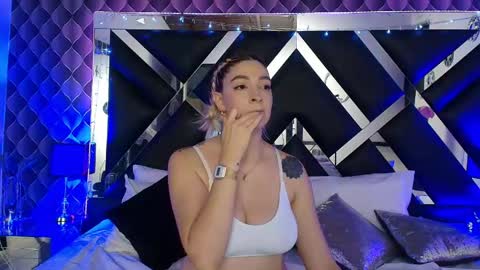 victtoria lee online show from April 30, 10:58 pm