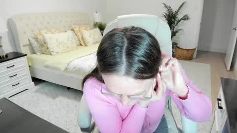 Ukrainian-woman online show from April 27, 12:02 pm