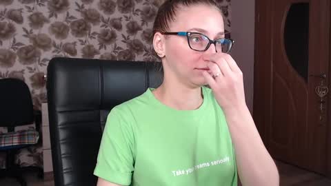 Vika online show from December 7, 5:04 am