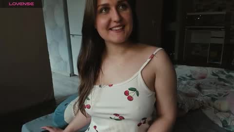 Snapshot of vikki_snake chatting on October 12, 11:01 am VikkiSnake online show from October 12, 11:01 am