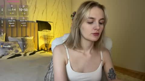 Vikky online show from April 23, 1:14 am