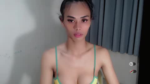 Snapshot of vikkylustfull chatting on February 19, 11:46 pm vikkylustfull online show from February 19, 11:46 pm