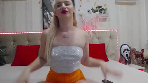 Snapshot of viktoriablue chatting on October 16, 3:58 pm Viktoria online show from October 16, 3:58 pm