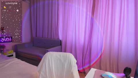 violarivera online show from February 24, 8:02 am