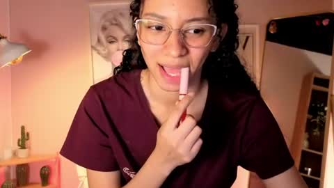 violet__15 online show from August 1, 12:40 pm