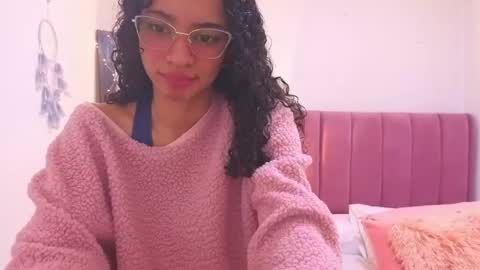 violet__15 online show from May 2, 12:19 pm