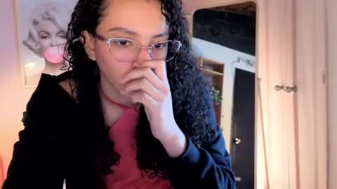violet__15 online show from July 21, 12:06 pm