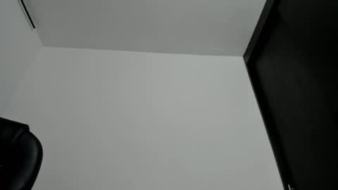 violet online show from February 19, 3:55 pm