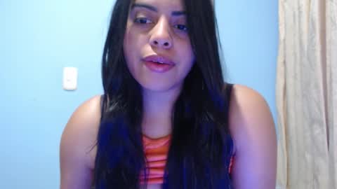 Snapshot of violeta_53 chatting on October 20, 12:08 pm Violeta online show from October 20, 12:08 pm