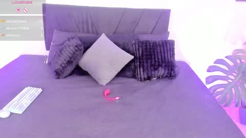 violeta_delavega online show from March 3, 7:36 am