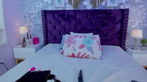 violeta_medina online show from June 21, 9:35 am