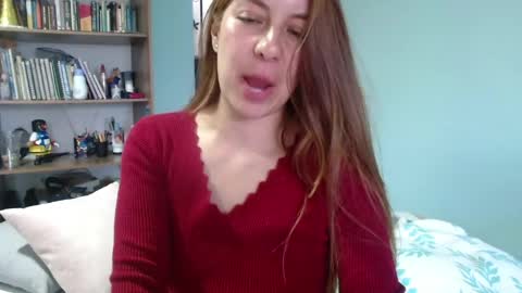 Violeta Peter online show from May 13, 9:31 pm