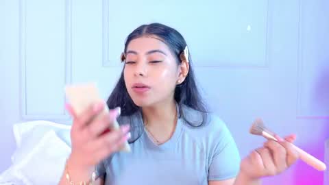 Violet online show from July 2, 1:06 pm