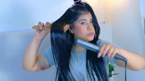 Violet online show from April 29, 12:19 pm