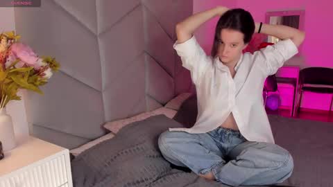 Snapshot of violetferguson chatting on October 9, 10:30 am Violet online show from October 9, 10:30 am