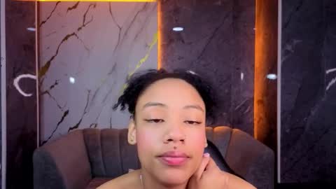 violeth_b online show from November 29, 3:49 pm