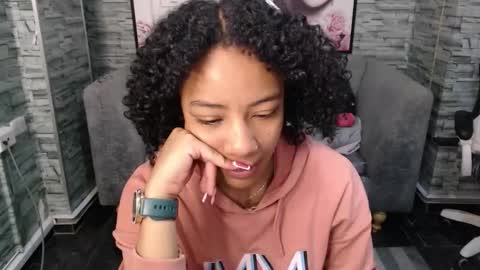 Snapshot of violeth_b chatting on September 15, 12:46 pm violeth_b online show from September 15, 12:46 pm
