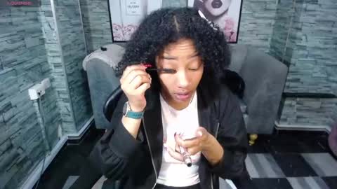 Snapshot of violeth_b chatting on September 18, 12:58 pm violeth_b online show from September 18, 12:58 pm