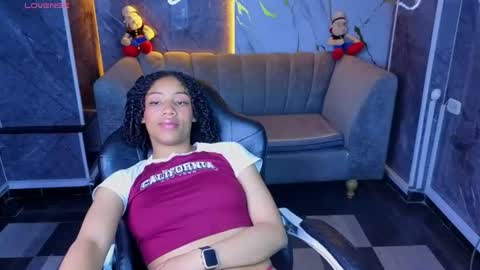 violeth_b online show from June 27, 3:18 pm