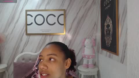 Snapshot of violeth_b chatting on December 16, 12:38 pm violeth_b online show from December 16, 12:38 pm