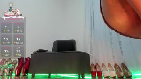 VIOLETA MONTANA online show from December 4, 9:29 am