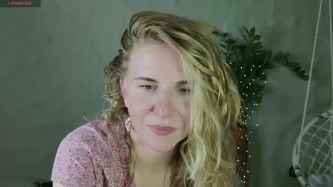 Violet  next stream December 6 online show from September 12, 7:21 pm