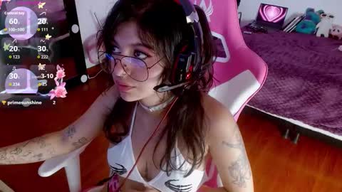   online show from September 18, 8:18 pm