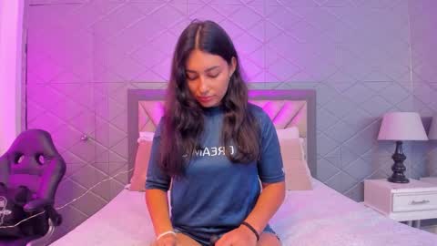 Violet Rousse online show from December 17, 5:39 pm