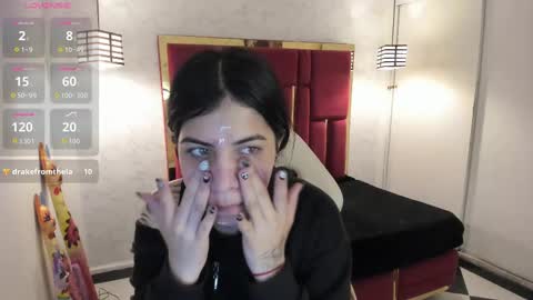 Violeta  online show from October 18, 11:57 am