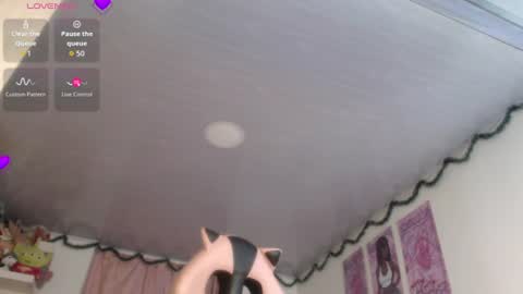 violett_brown9 online show from July 1, 3:50 am
