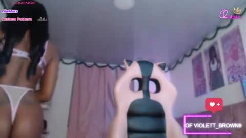 violett_brown9 online show from July 30, 6:36 am