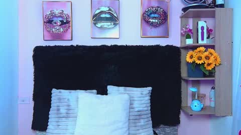 Violeta froz online show from October 9, 8:02 pm