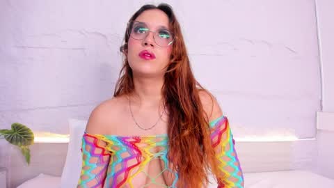 Snapshot of violettaevans_ chatting on September 29, 7:52 pm Violetta online show from September 29, 7:52 pm