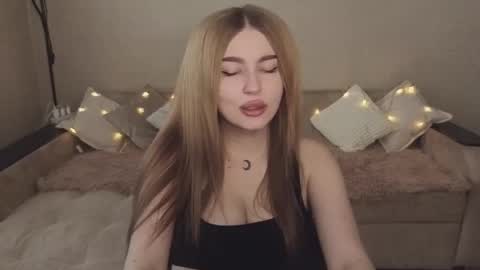 Snapshot of violettaotis chatting on September 22, 12:58 pm ViolettaOtis online show from September 22, 12:58 pm