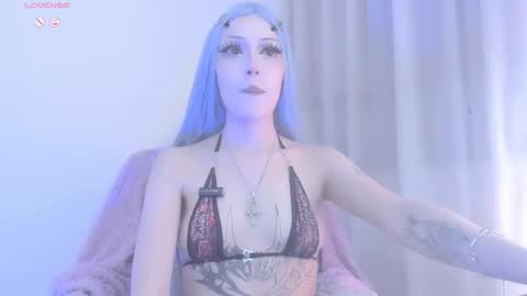 Violett online show from February 25, 4:11 am