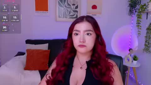 Violett Castel online show from June 15, 8:20 pm