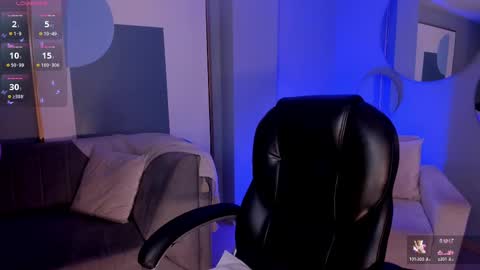 Violett Castel online show from March 8, 7:29 pm