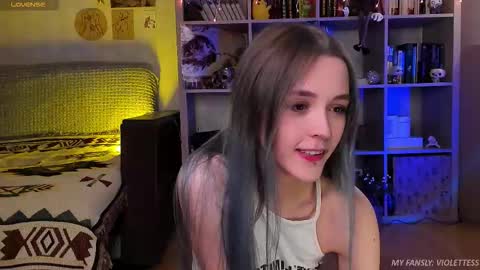 Vi  Best on my Fansly  online show from January 6, 5:16 pm