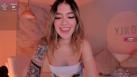 Violett  online show from October 30, 7:26 pm