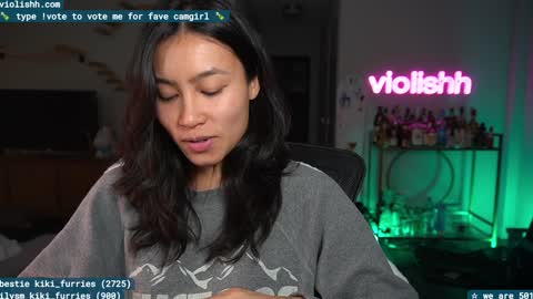 Snapshot of violishh chatting on January 13, 4:18 am follow me on twitter violishh and ig violishh  online show from January 13, 4:18 am