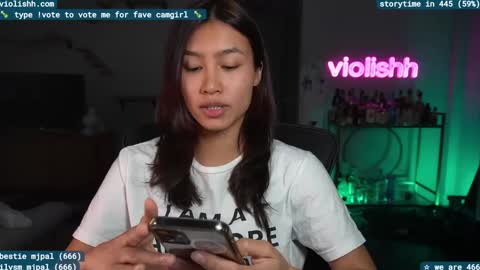 Snapshot of violishh chatting on January 15, 10:46 pm follow me on twitter violishh and ig violishh  online show from January 15, 10:46 pm