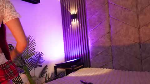 viollettebylyly online show from March 17, 12:42 pm