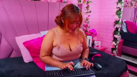 Violeta thomson online show from March 8, 3:10 am